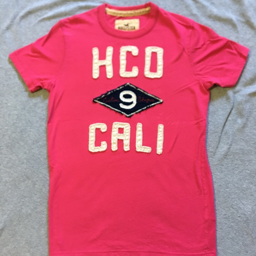 Men’s Small Pink Hollister T-Shirt